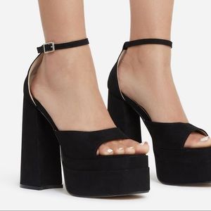 🖤EGO THAT EXTRA PLATFORM HEEL🖤